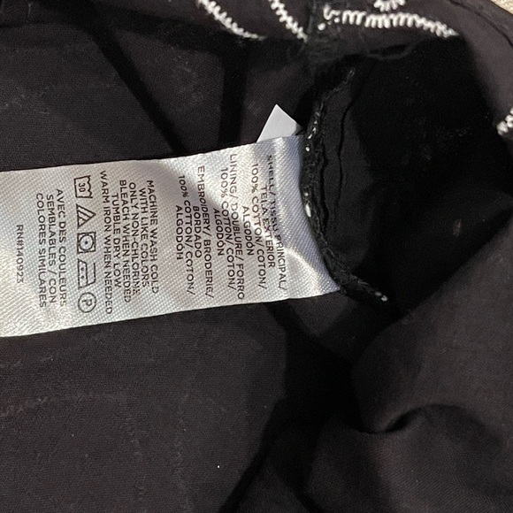 Loft sleeveless eyelet black and white blouse NWT Sz XS - Picture 7 of 8